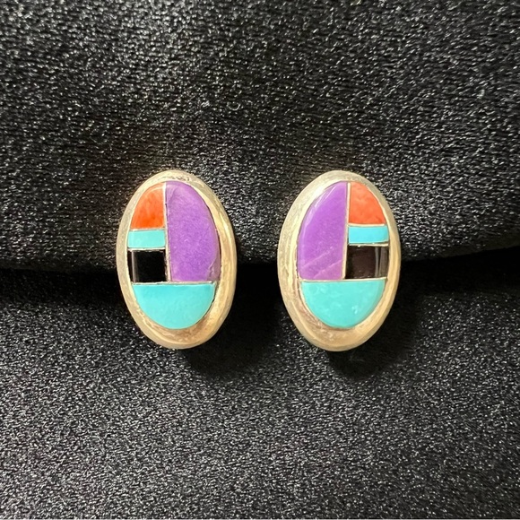 Vintage Native American Sterling Sliver Earrings Signed - Picture 1 of 6